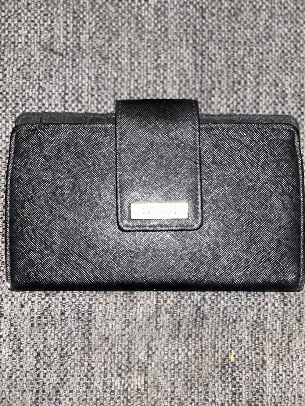 Kenneth Cole Reaction Black Saffiano -Style Wallet Beautiful Color Inside!